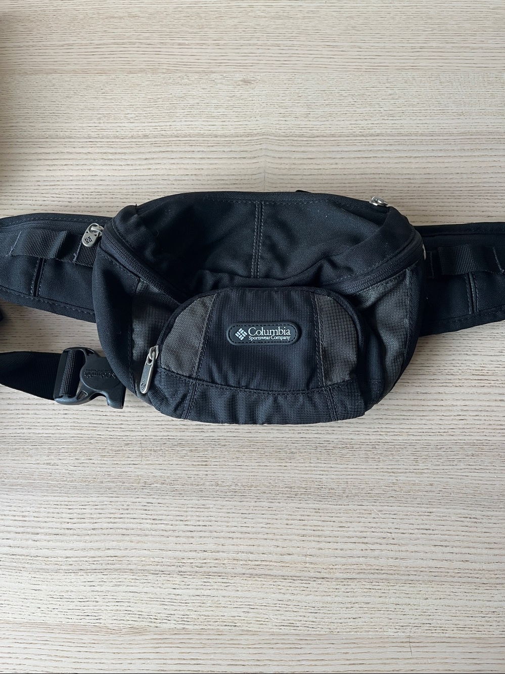 Columbia Black Belt Bag with Front Zip Pocket